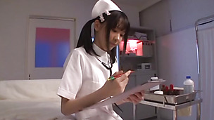 Naughty Nurse Uruha Mizuki Masturbates In A Patient´s Bed